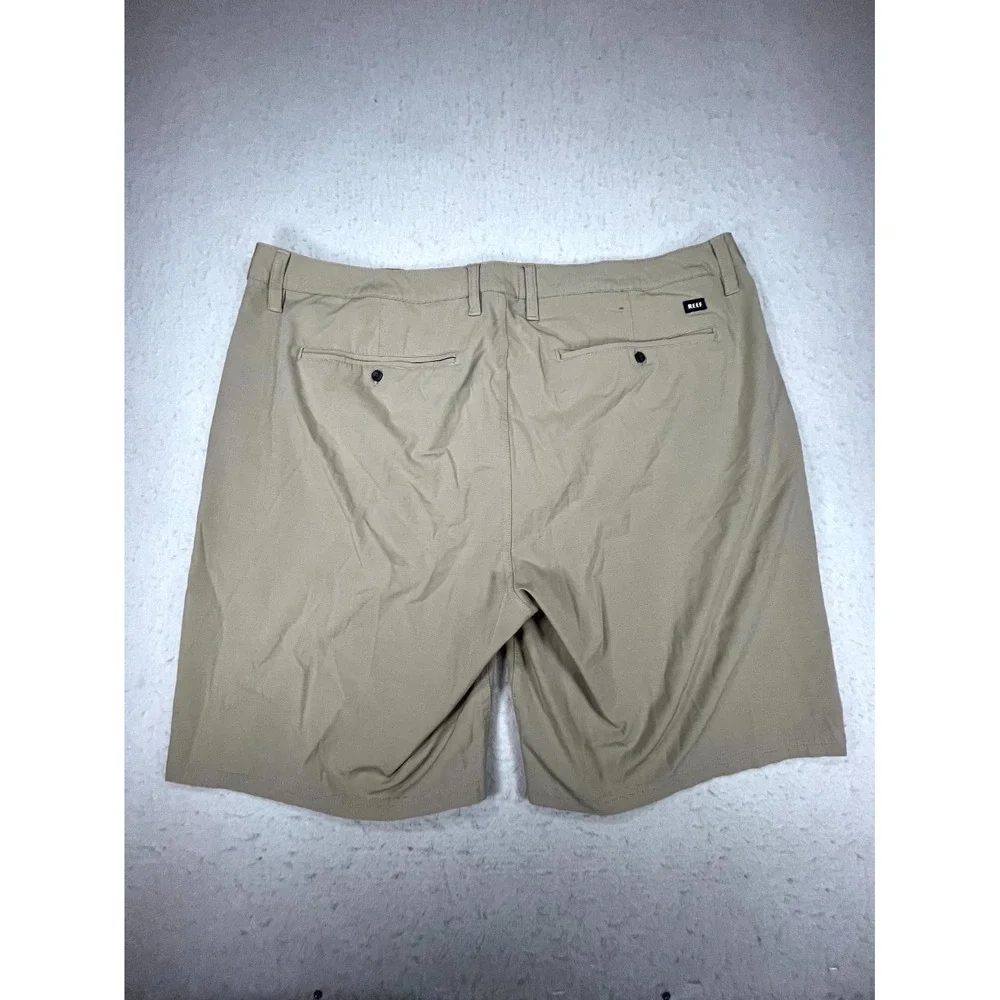 Reef Walk Shorts Mens 40 Khaki Stretch Mid Rise Slash Pocket Modern Surf Casual